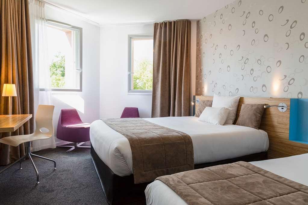 The Originals Boutique Hotel Restaurant Saint James, Montaigu-Vendee Pokój zdjęcie